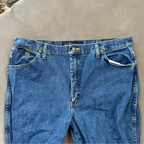 Wrangler George Strait Cowboy Cut Jeans Mens 38X30 Medium Wash Denim Workwear - Picture 3 of 10